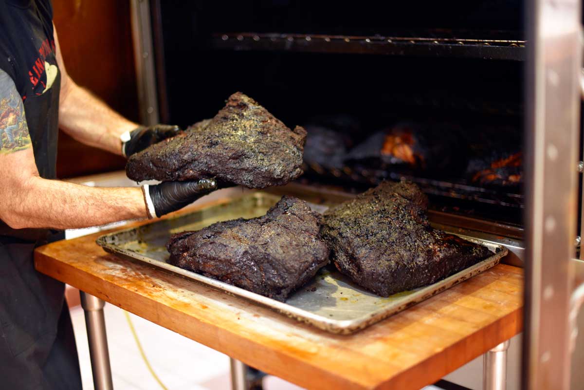 The name 'black bark' comes from the black crust on the meat that comes from barbecueing with the dry rub Texas style.