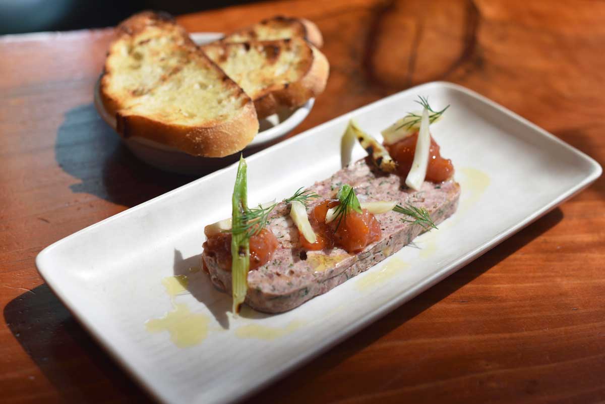 Pâté with toasted bread from Maven